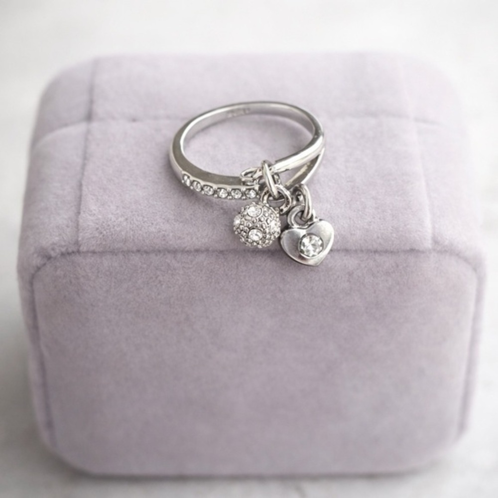 Sterling silver (.925) crystal inlay ring w/heart & pavé ball charm design 🩶💎